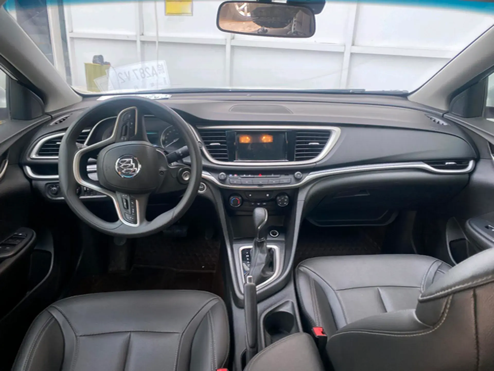 2021 BUICK EXCELLE thumbnail 3