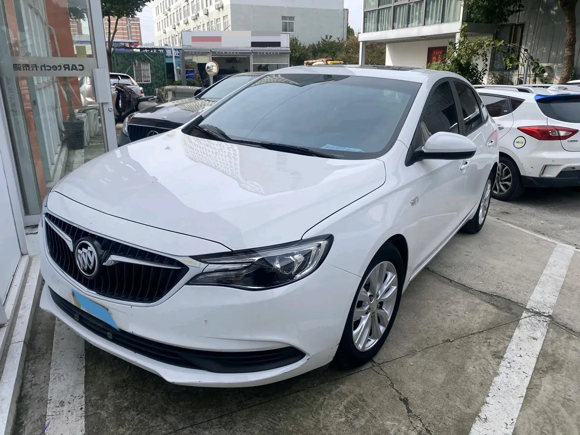2021 BUICK EXCELLE view 1