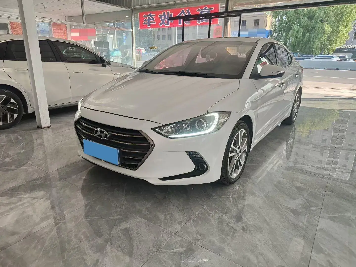 2018 HYUNDAI ELANTRA view 1