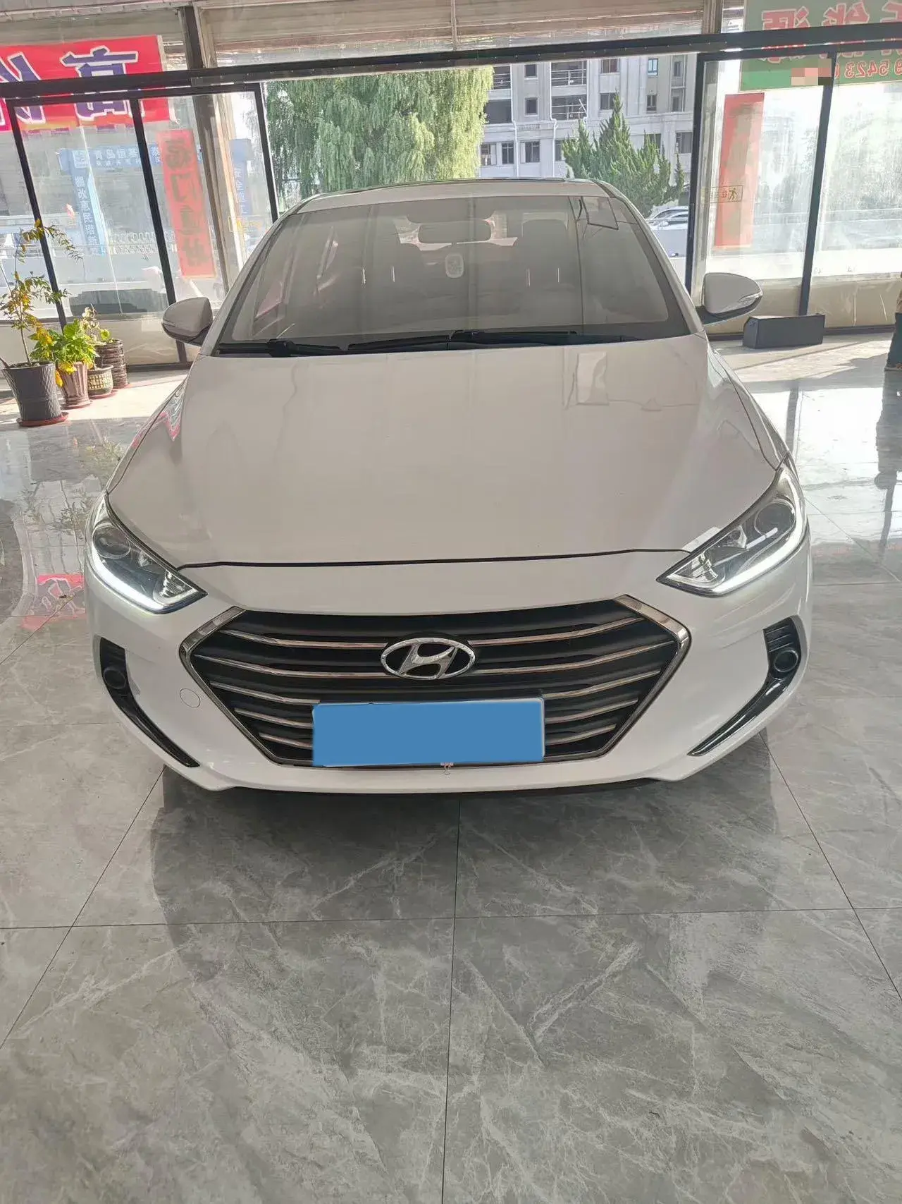 2018 HYUNDAI ELANTRA thumbnail 2