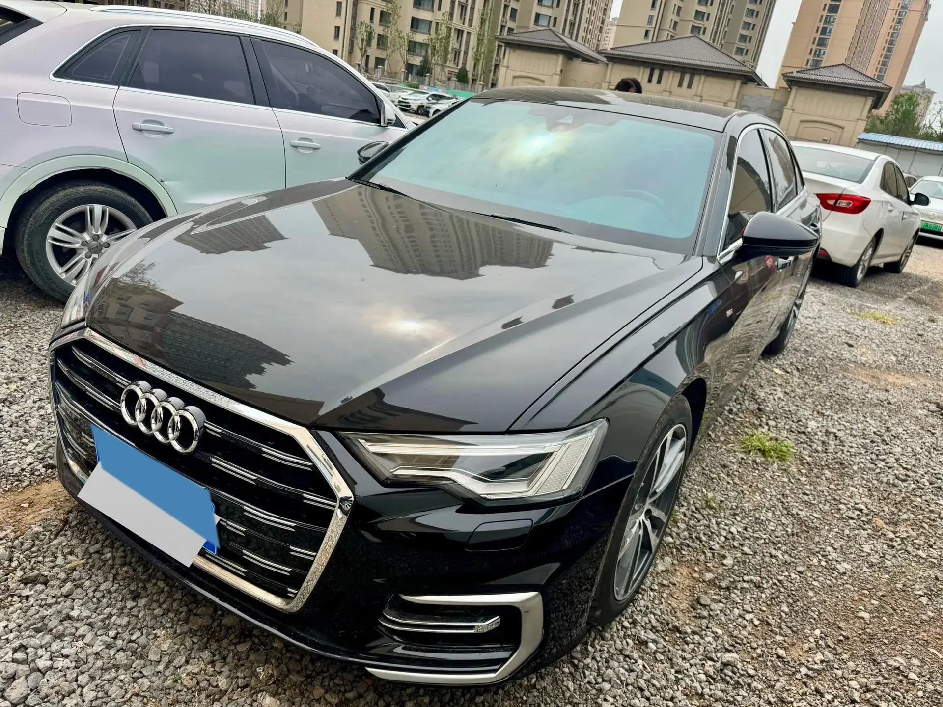 2023 AUDI A6L view 1