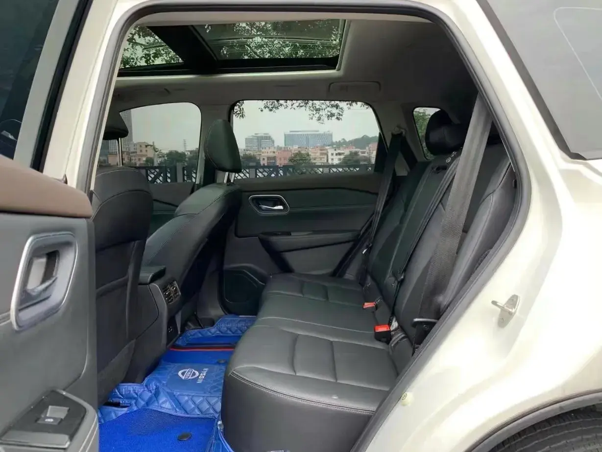 2021 NISSAN X-TRAIL thumbnail 3