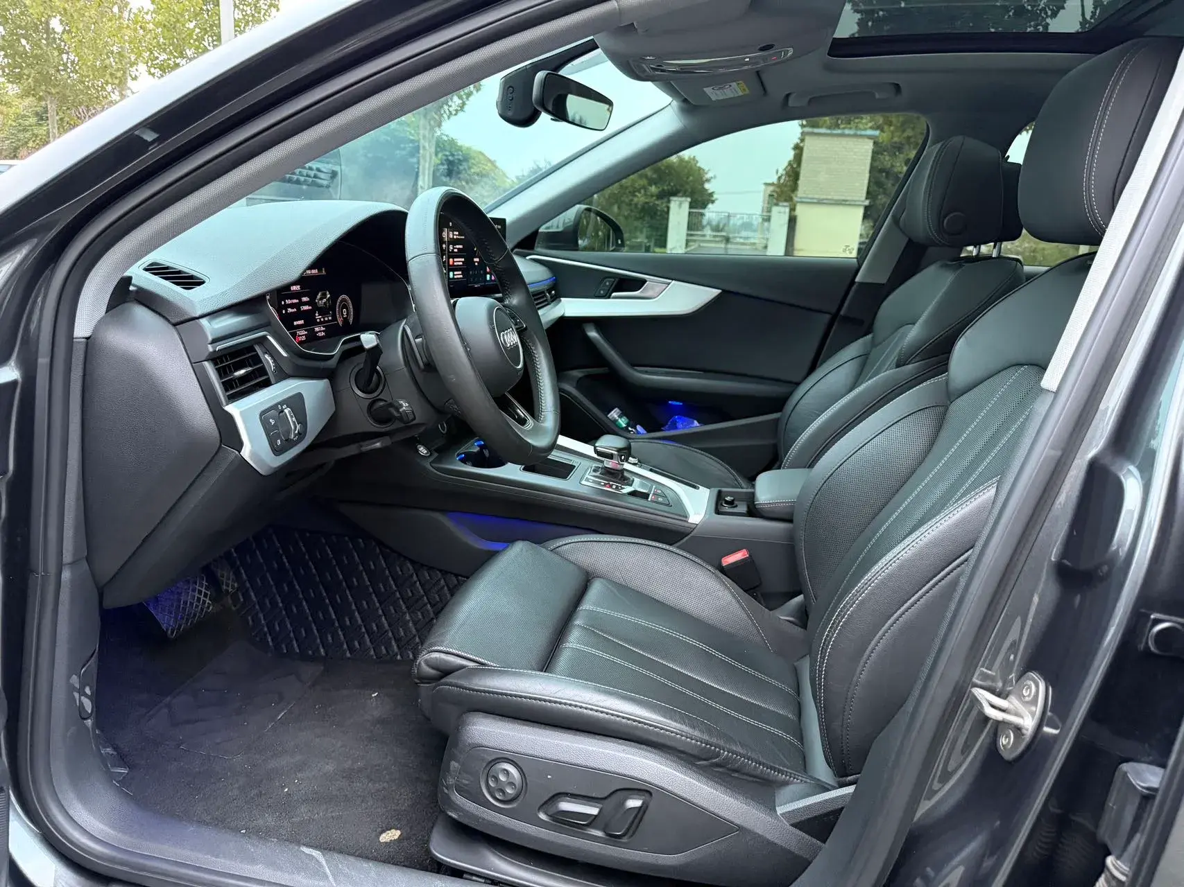 2020 AUDI A4L thumbnail 4