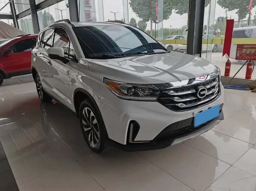 2019 GAC TRUMPCHI thumbnail 3