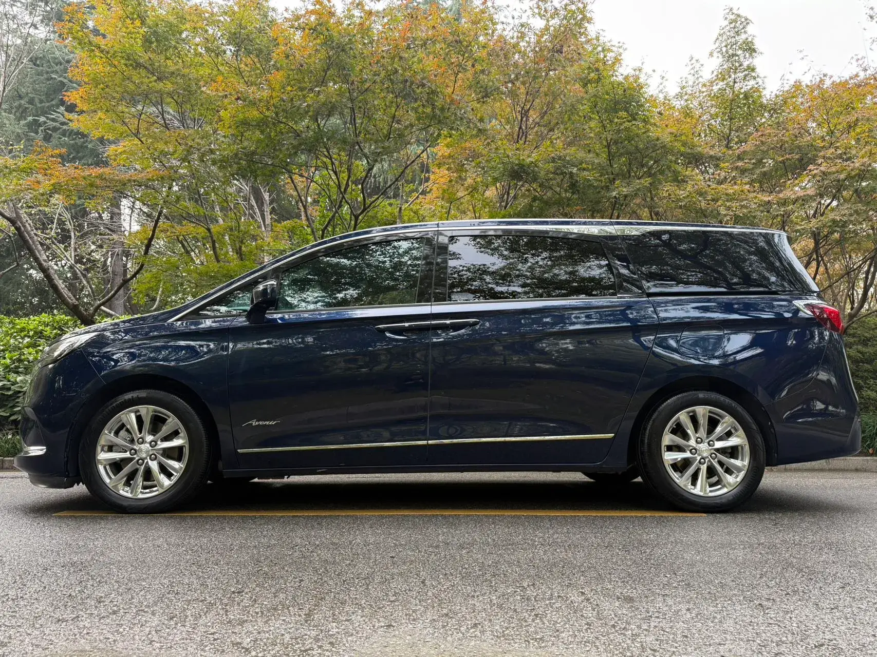 2020 BUICK GL8 thumbnail 3
