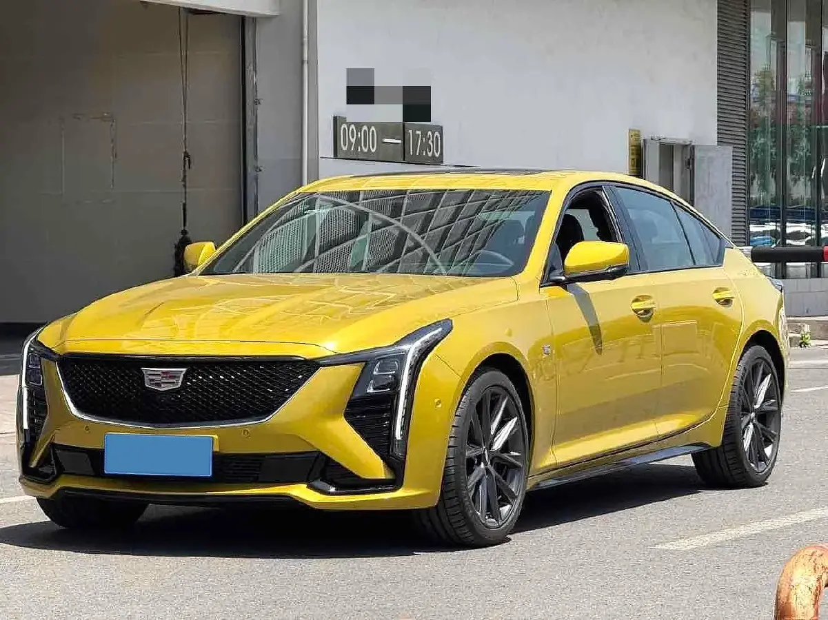 2024 Cadillac CT5 2.0T 237HP L4 10AT