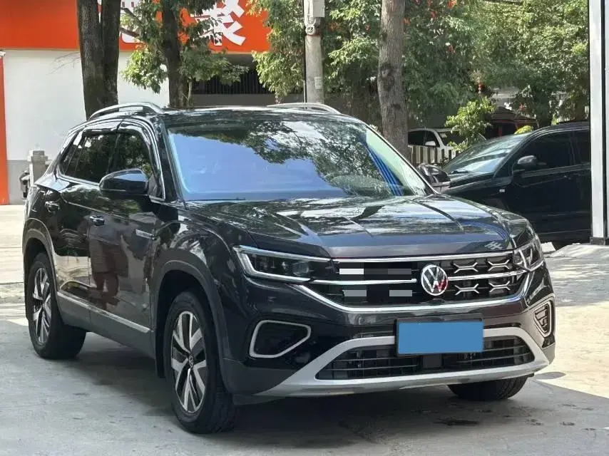 2024 VOLKSWAGEN TAYRON thumbnail 3