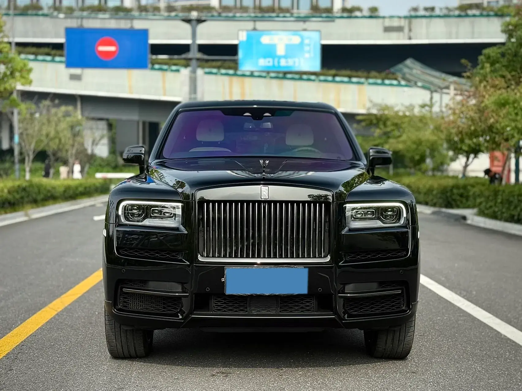 2020 ROLLS-ROYCE CULLINAN thumbnail 2