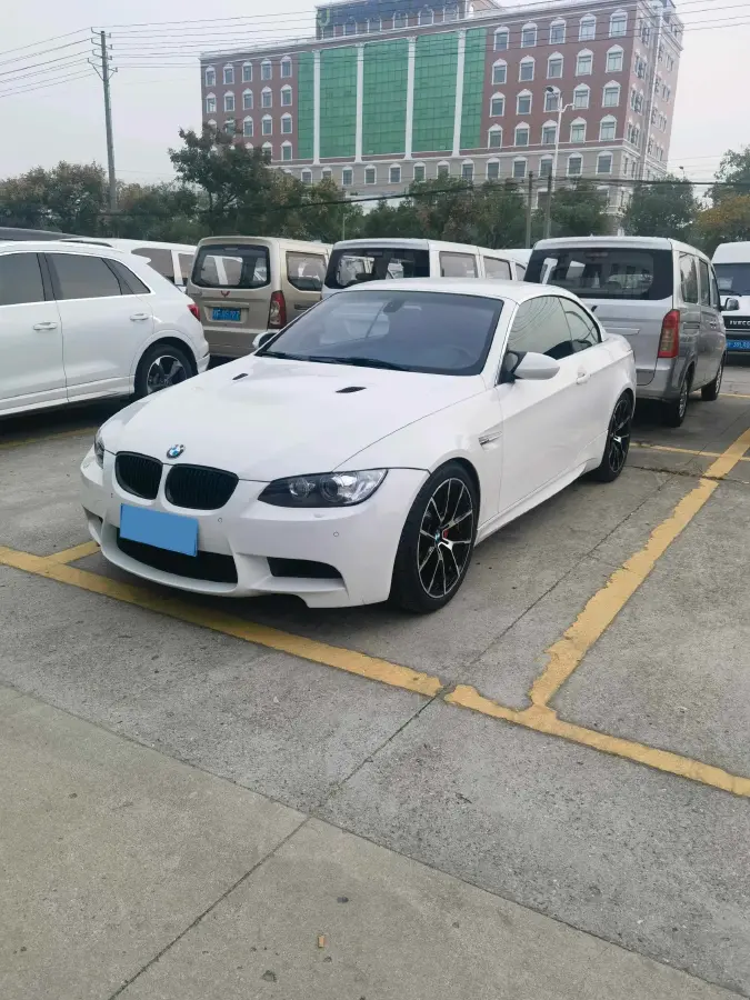 2010 BMW M3 4.0L 420HP V8 7DCT