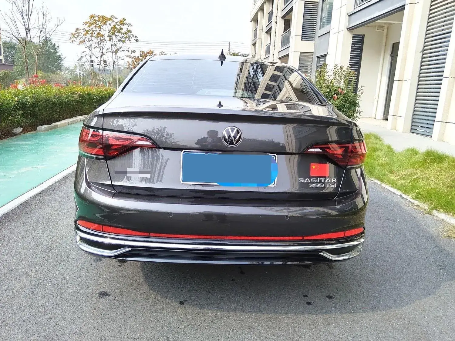 2023 VOLKSWAGEN SAGITAR thumbnail 4