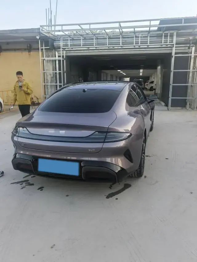 2024 MI SU7 thumbnail 4