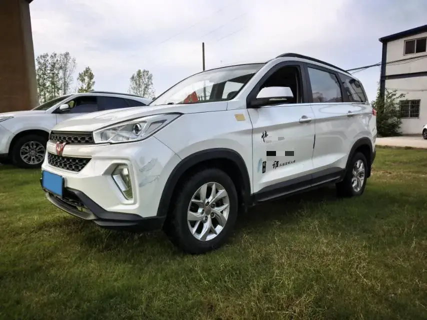 2018 WULING HONGGUANG view 1