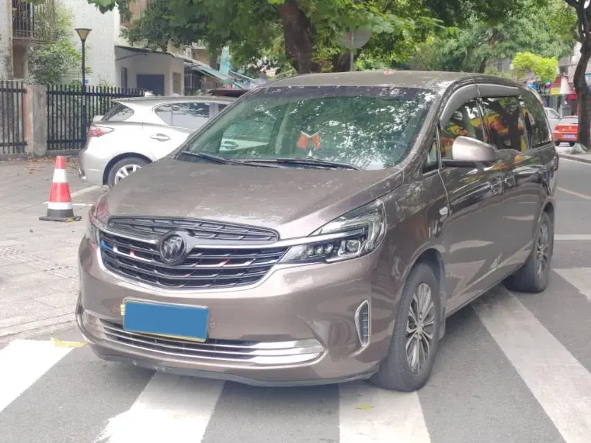 2021 BUICK GL8 view 1