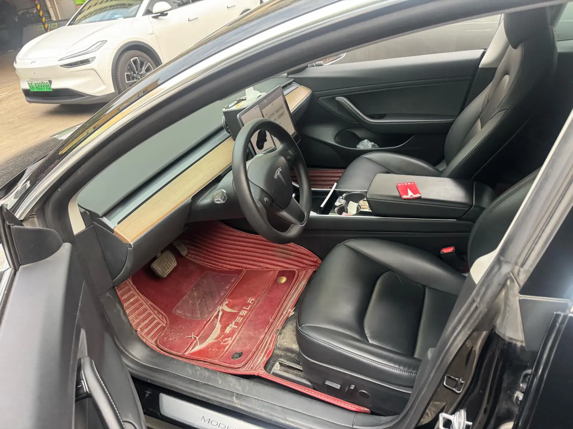 2020 TESLA MODEL thumbnail 3