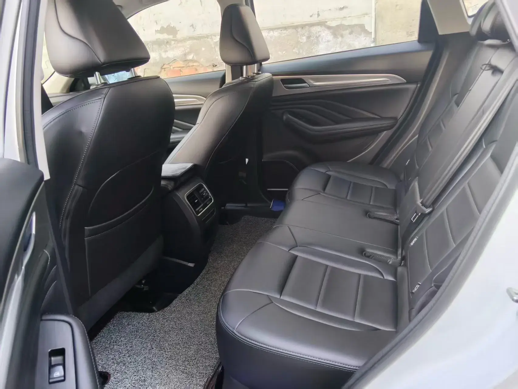 2019 HAVAL F7 thumbnail 3