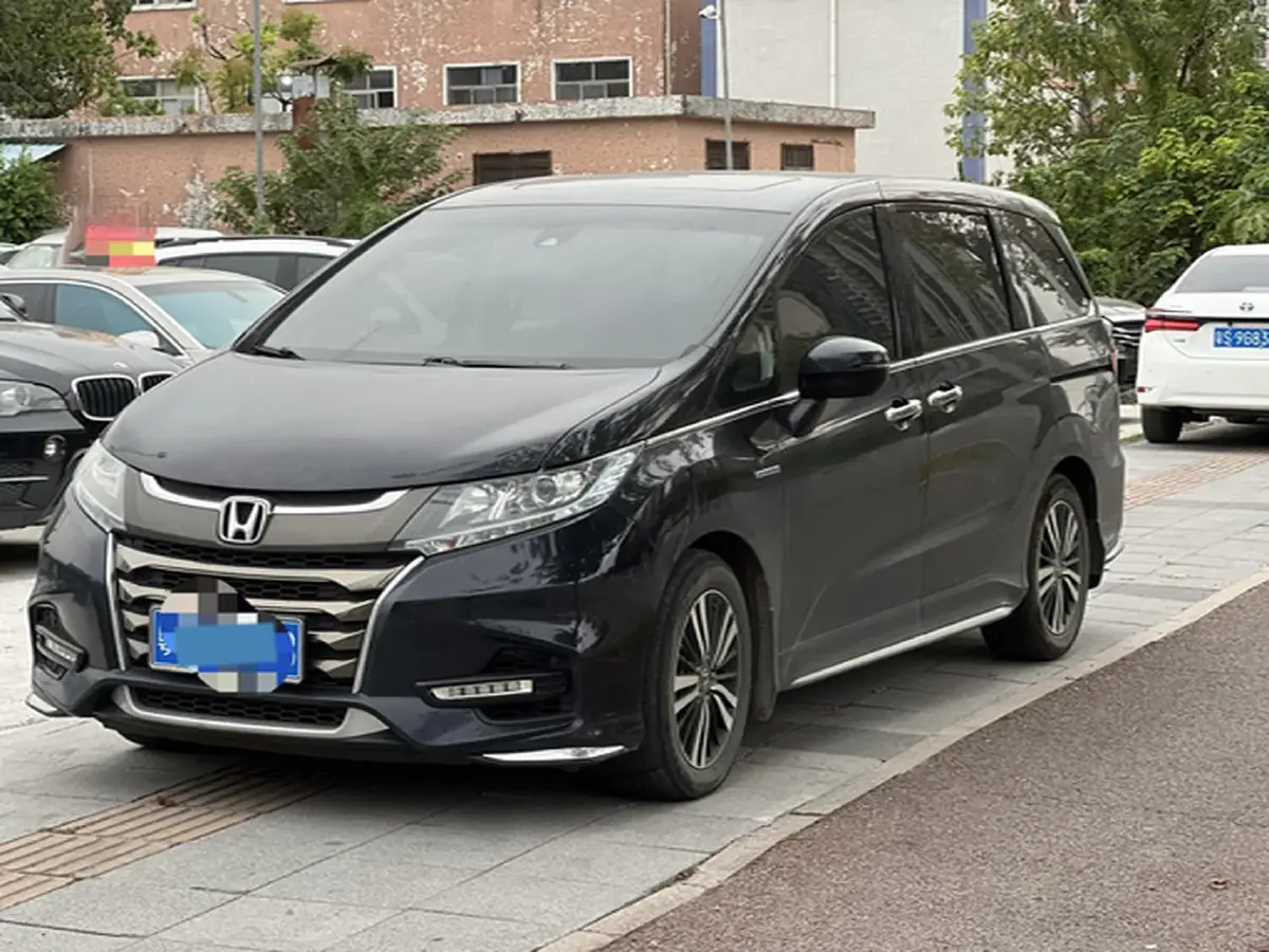 2021 Honda Odyssey 2.0L 146HP L4 E-CVT Hybrid