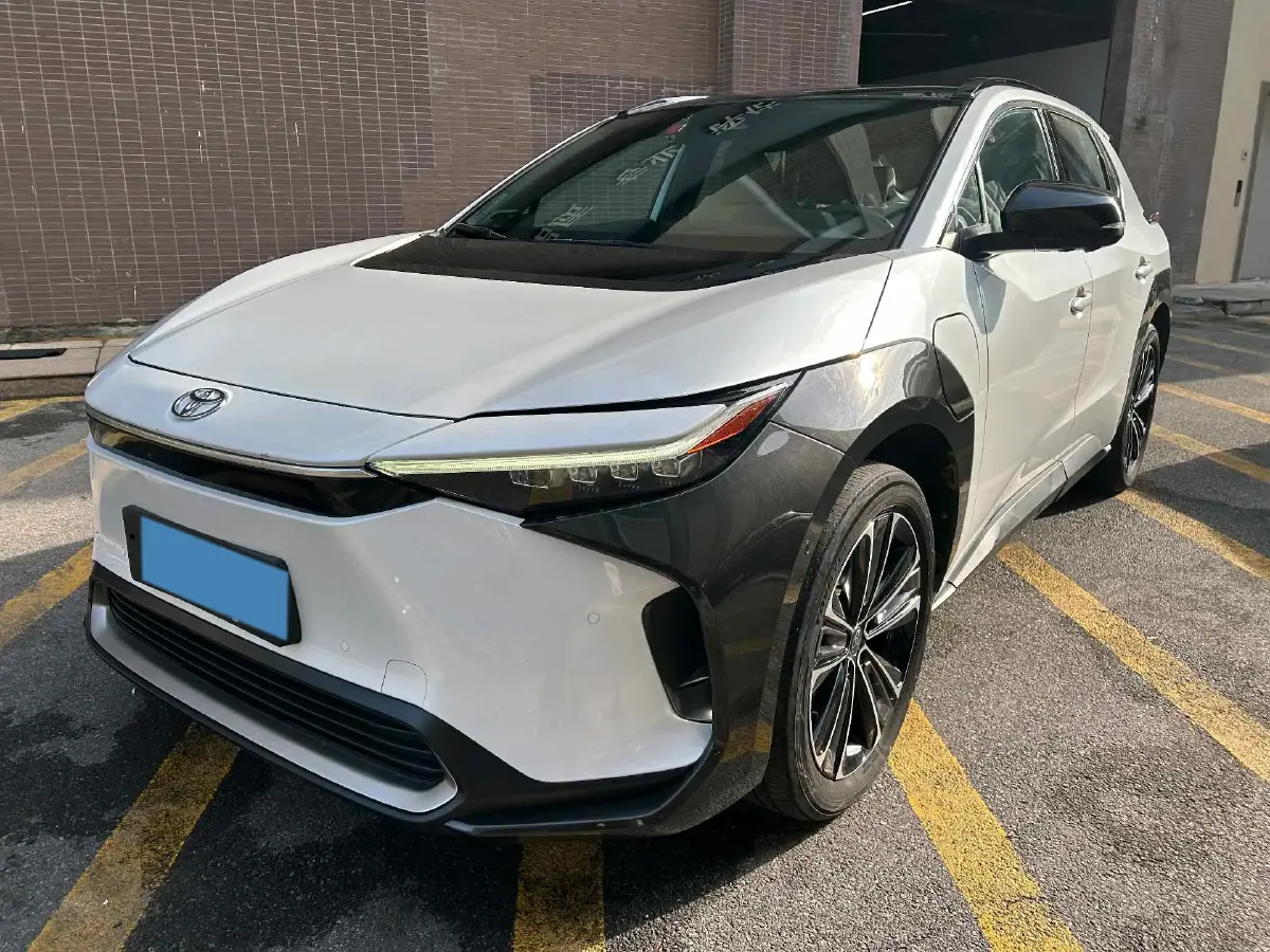 2022 Toyota bZ4X BEV 66.7KWH