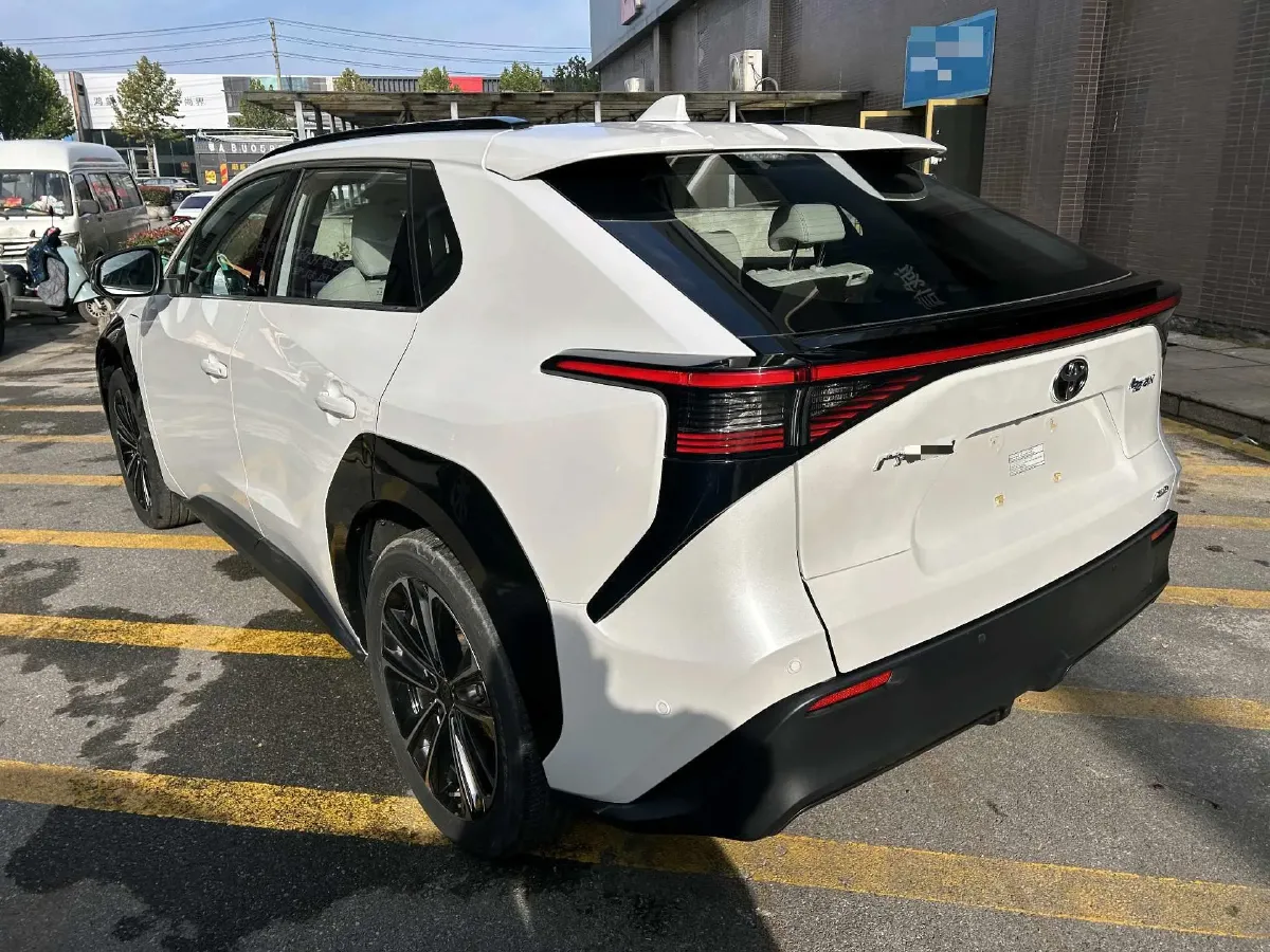 2022 Toyota bZ4X BEV 66.7KWH,autocango,china used car exporter,china ev exporter,chinese used car exporter,chinese used ev exporter