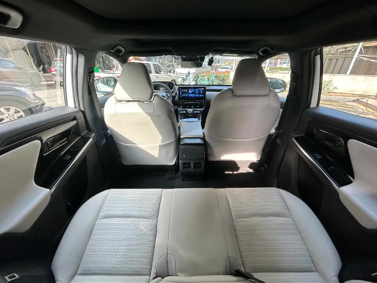 2022 Toyota bZ4X BEV 66.7KWH,autocango,china used car exporter,china ev exporter,chinese used car exporter,chinese used ev exporter