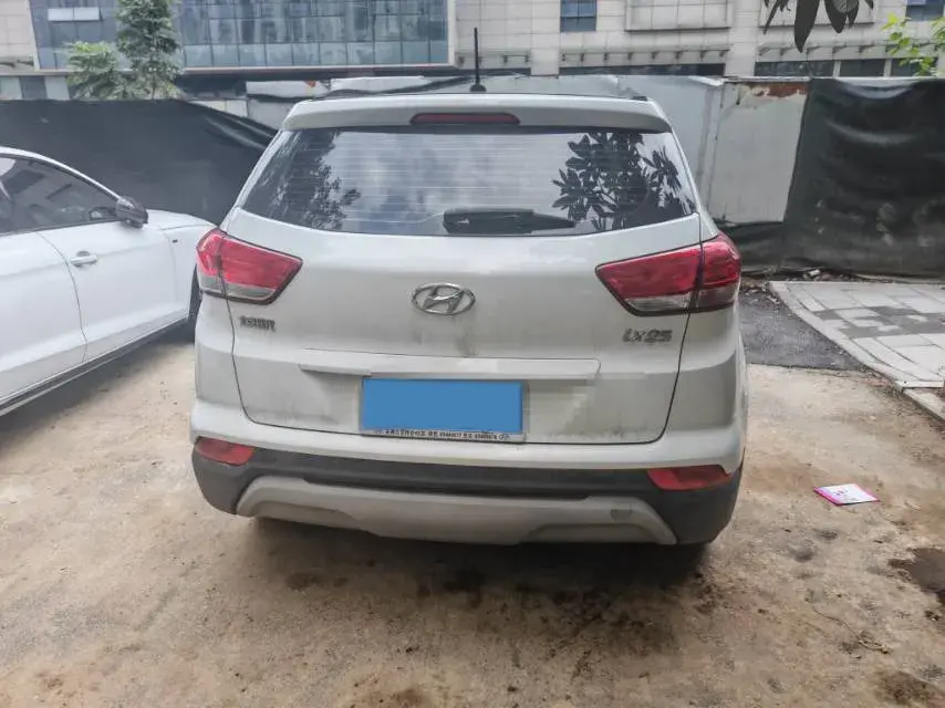 2019 HYUNDAI IX25 thumbnail 4