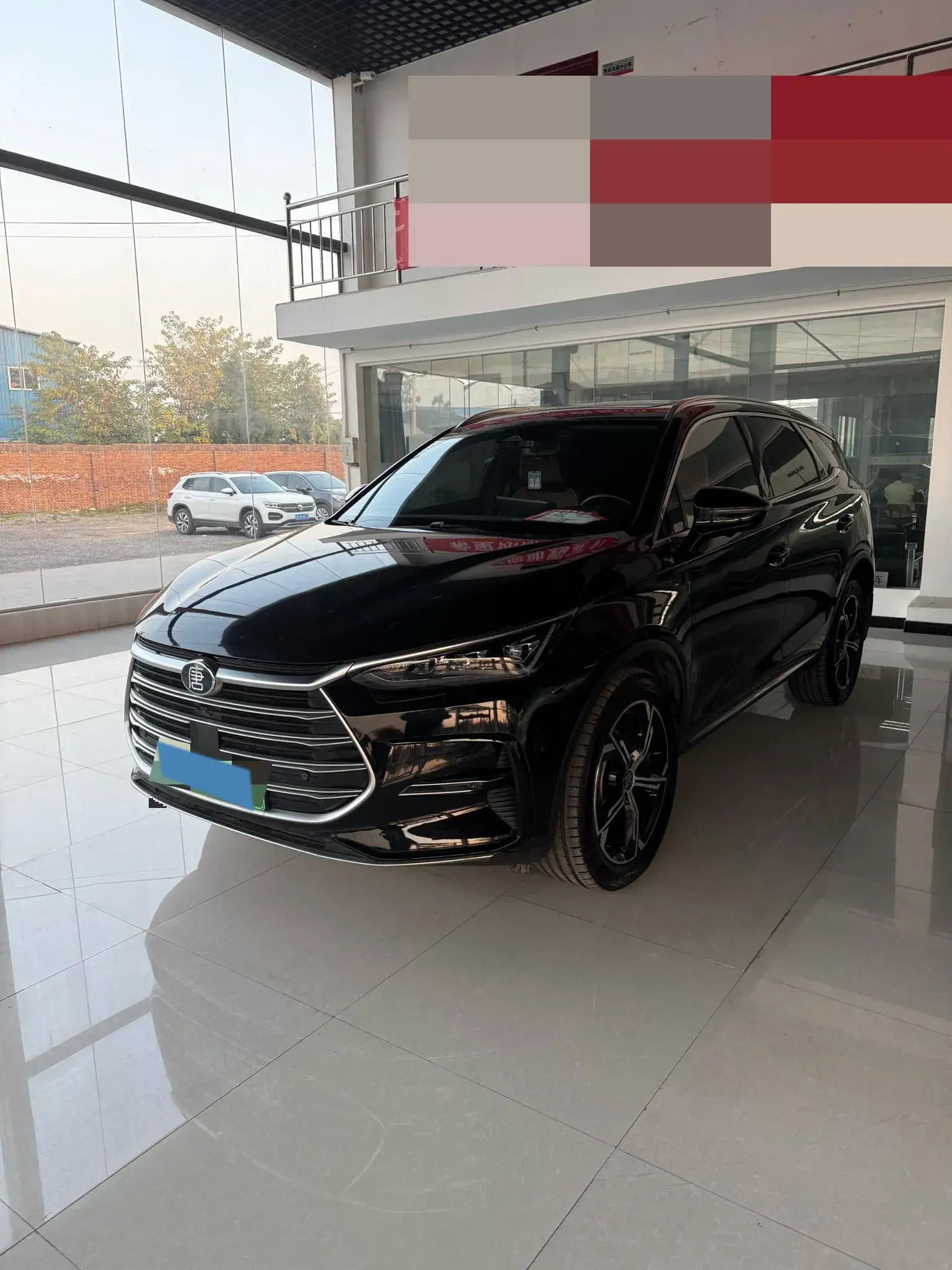 2021 BYD TANG view 1