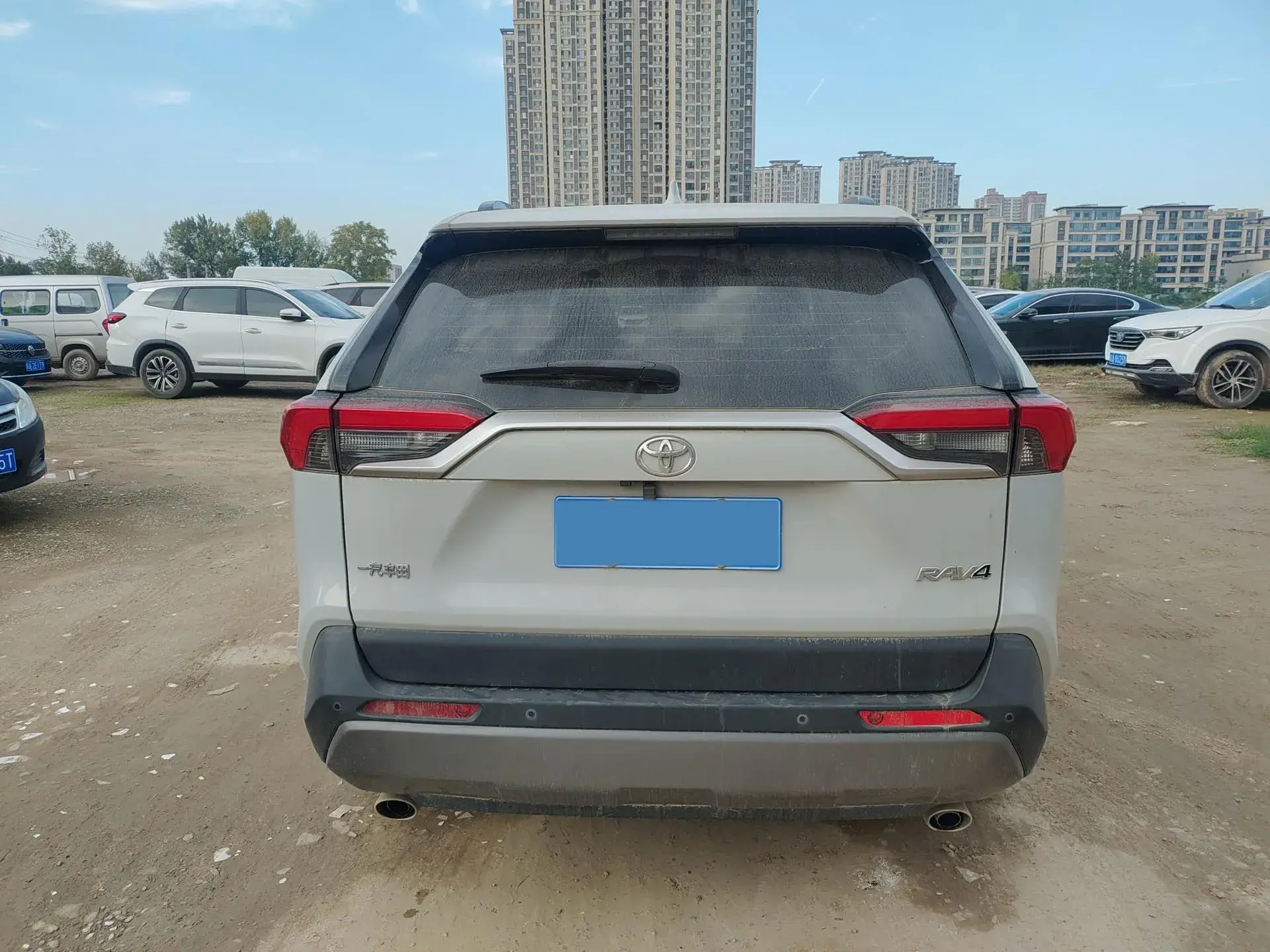 2020 TOYOTA RAV4 thumbnail 3