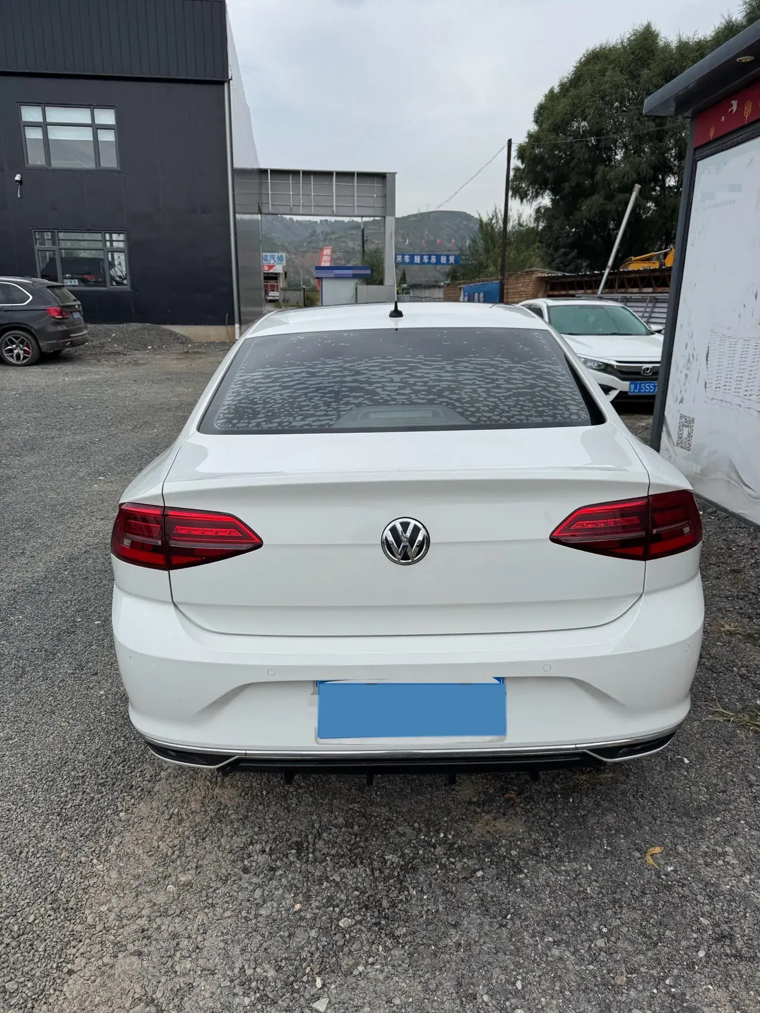2019 VOLKSWAGEN LAMANDO thumbnail 3