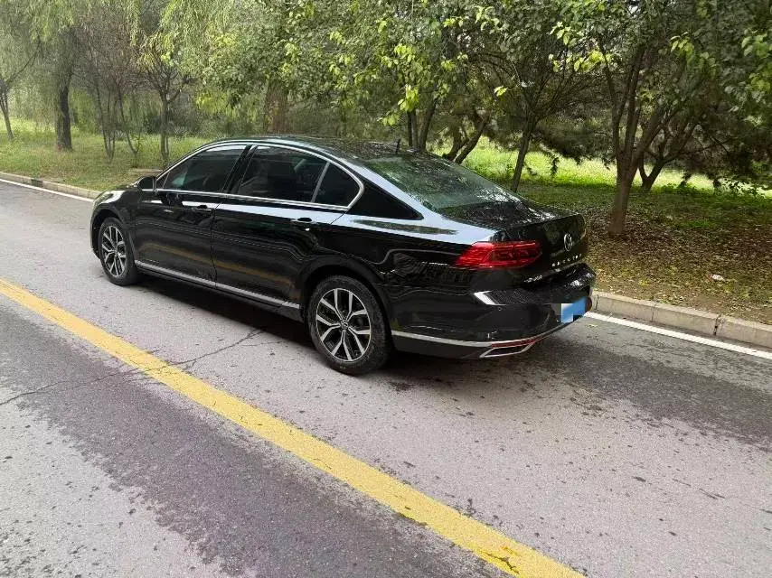 2020 VOLKSWAGEN MAGOTAN thumbnail 4