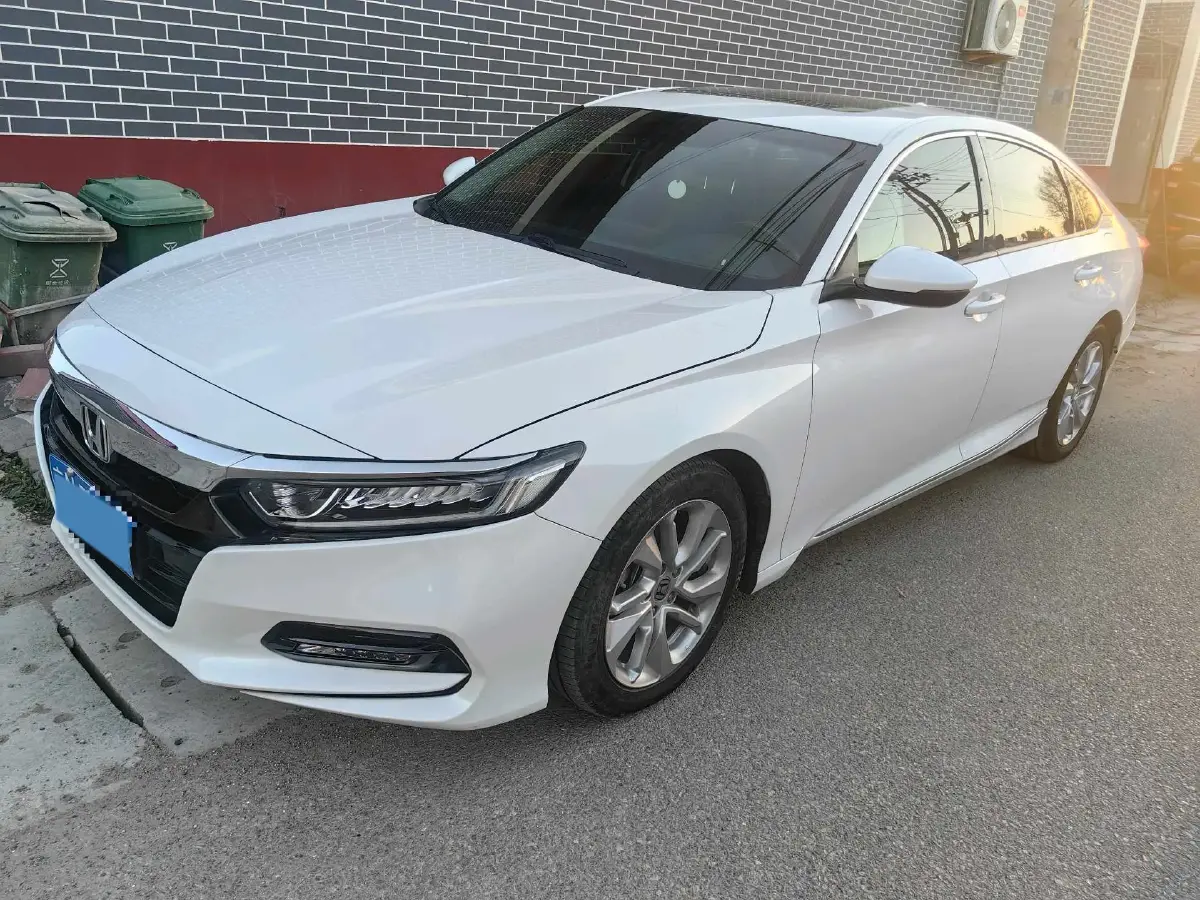 2018 Honda Accord 1.5T 194HP L4 CVT