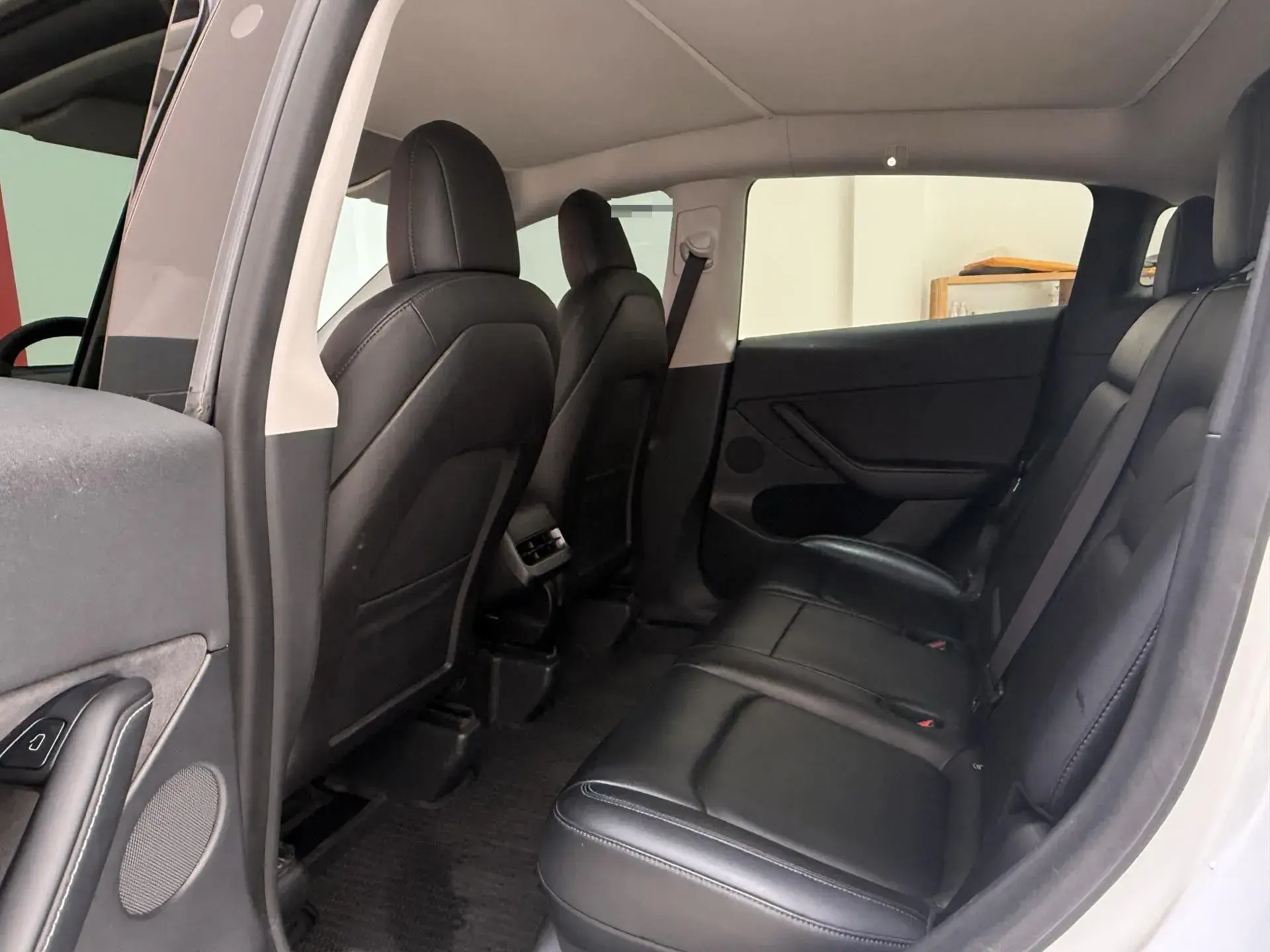 2022 TESLA MODEL thumbnail 4