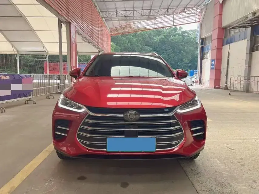 2018 BYD TANG thumbnail 2