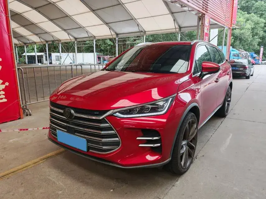 2018 BYD TANG view 1