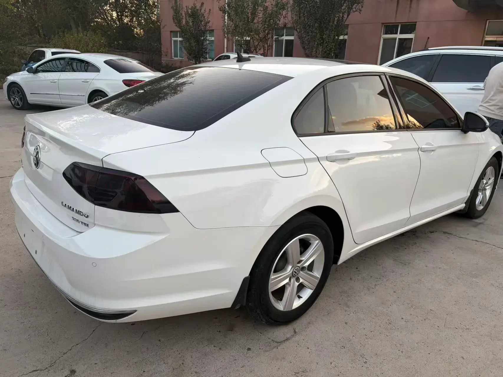 2021 VOLKSWAGEN LAMANDO thumbnail 2