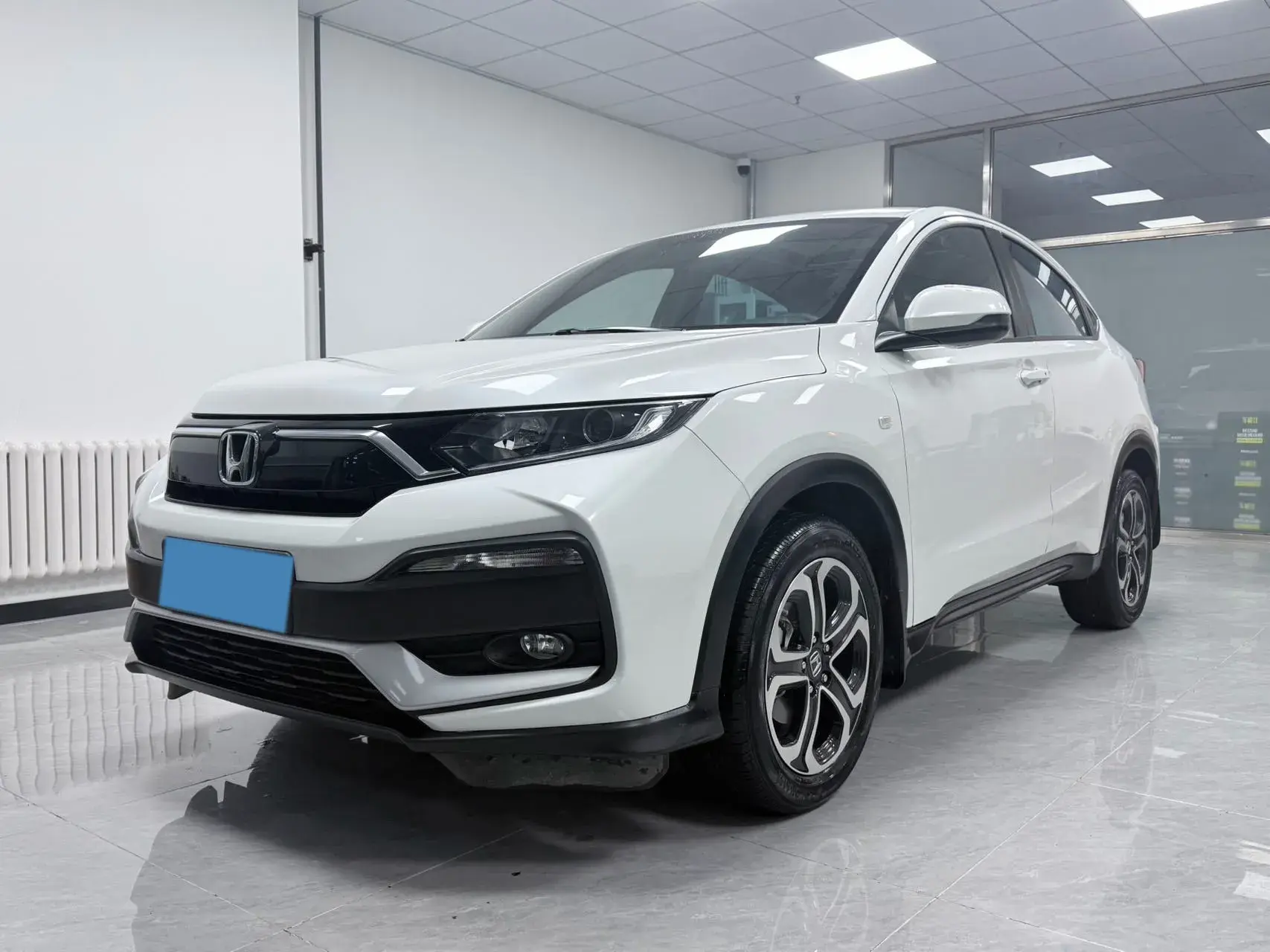 2021 HONDA XR-V view 1