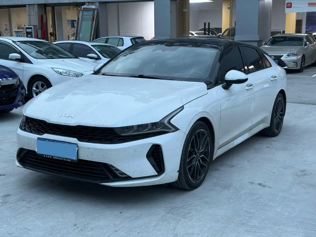 2021 Kia K5 2.0T 240HP L4 8AT
