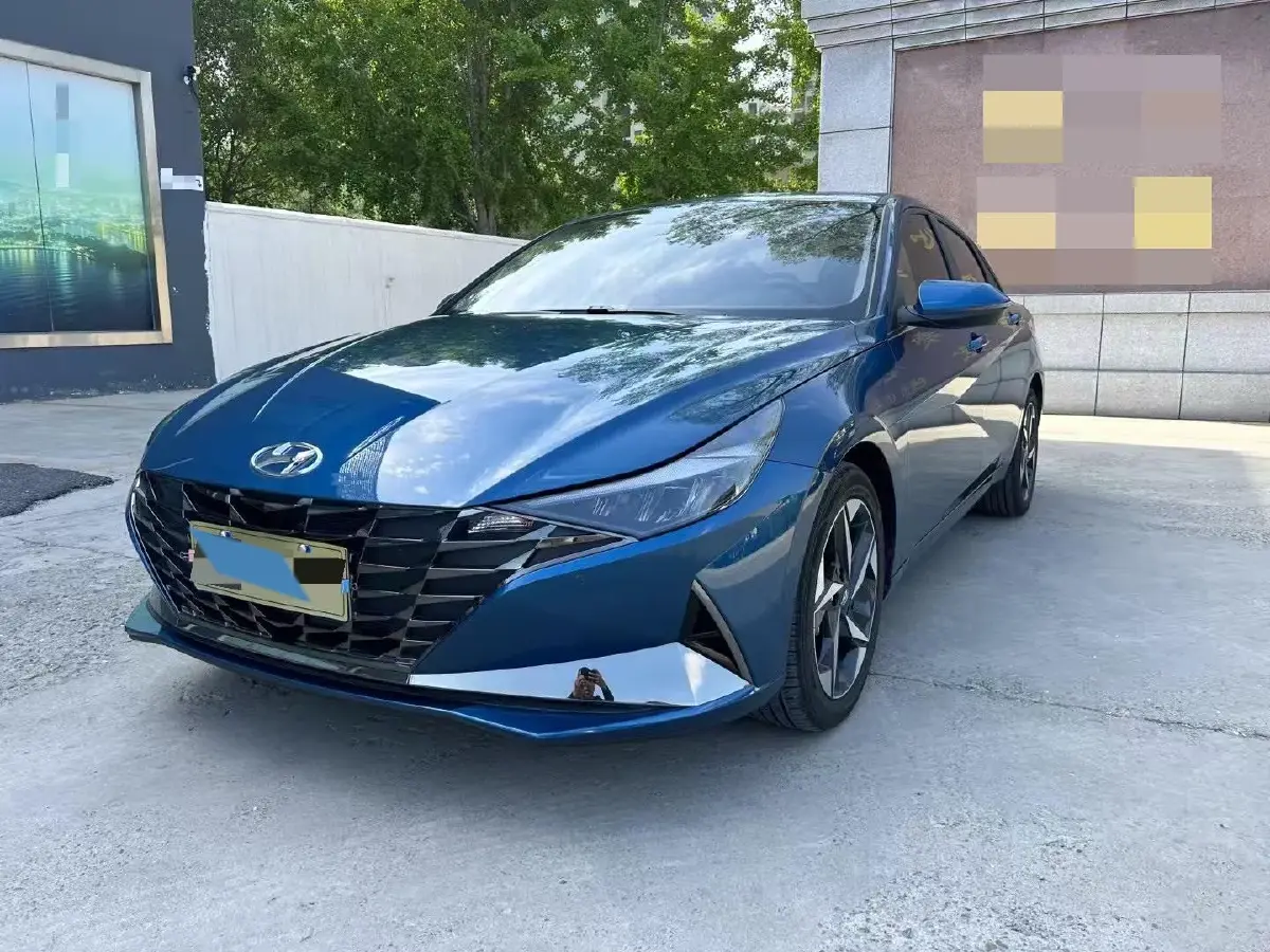 2022 Hyundai Elantra 1.5L 115HP L4 CVT