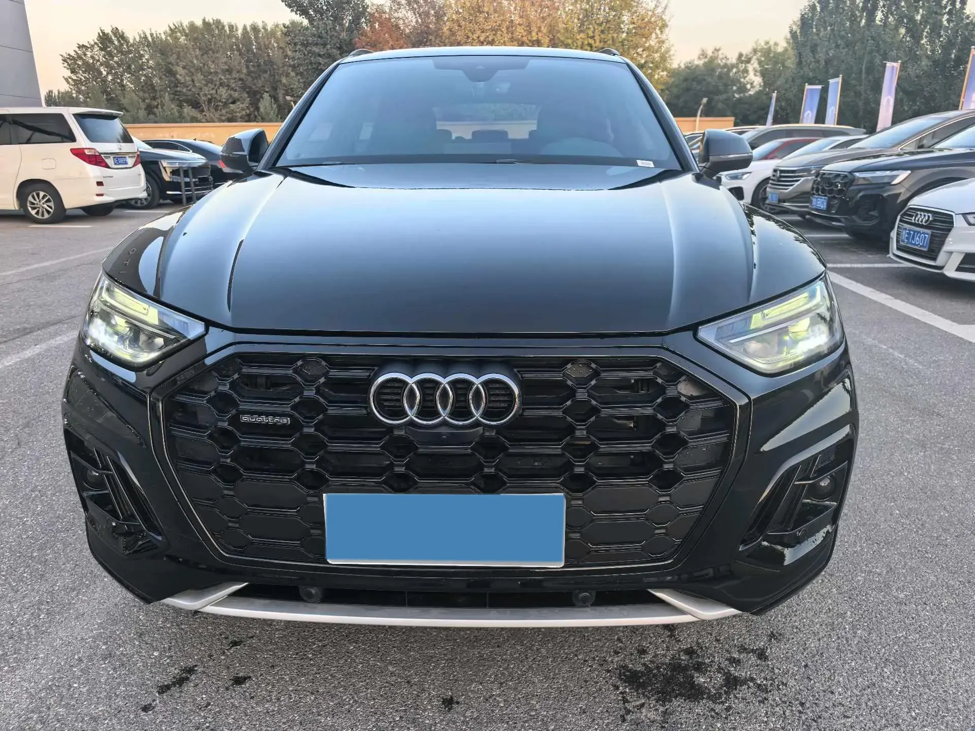 2025 AUDI Q5L thumbnail 2