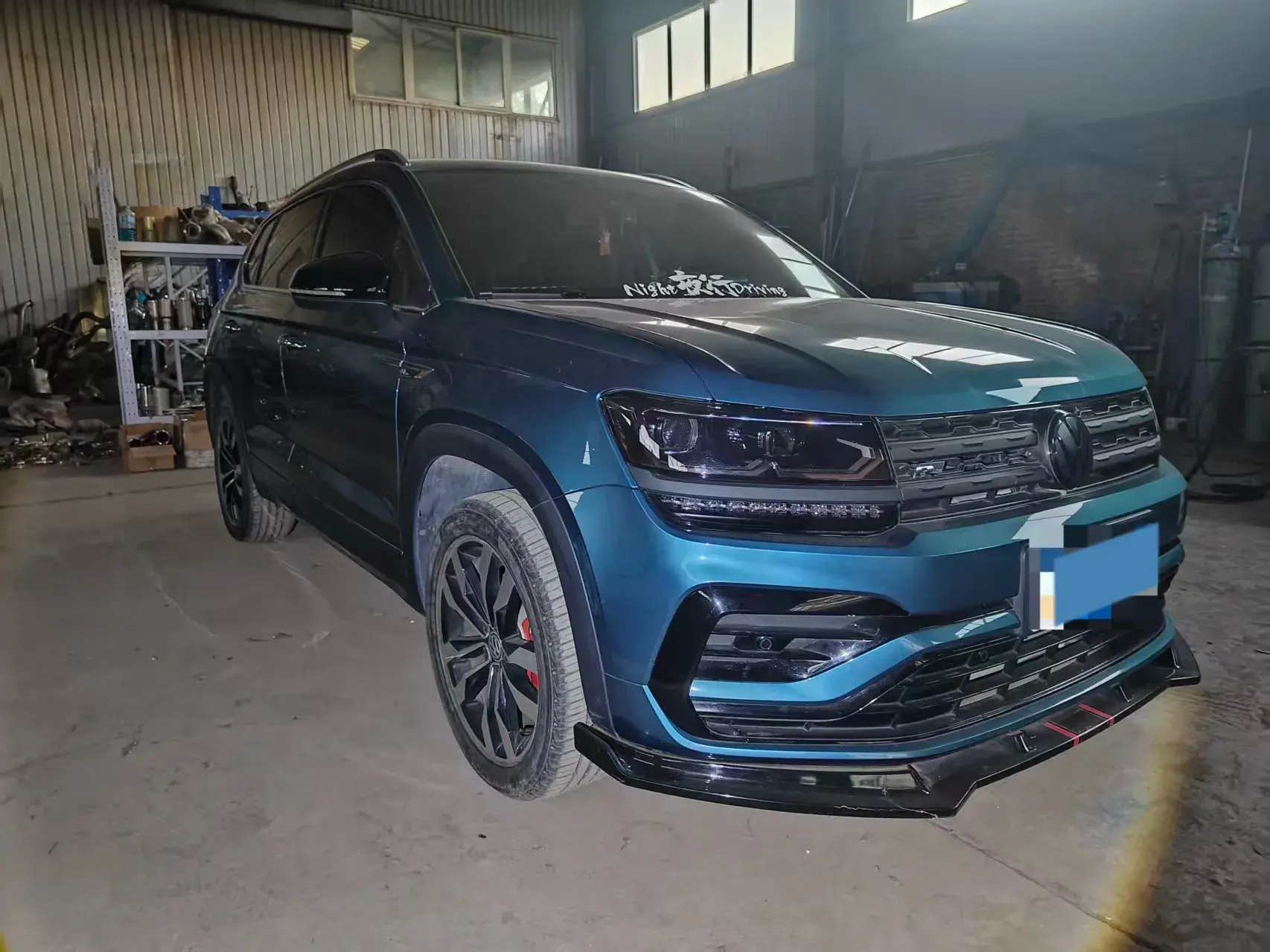 2019 VOLKSWAGEN THARU thumbnail 2