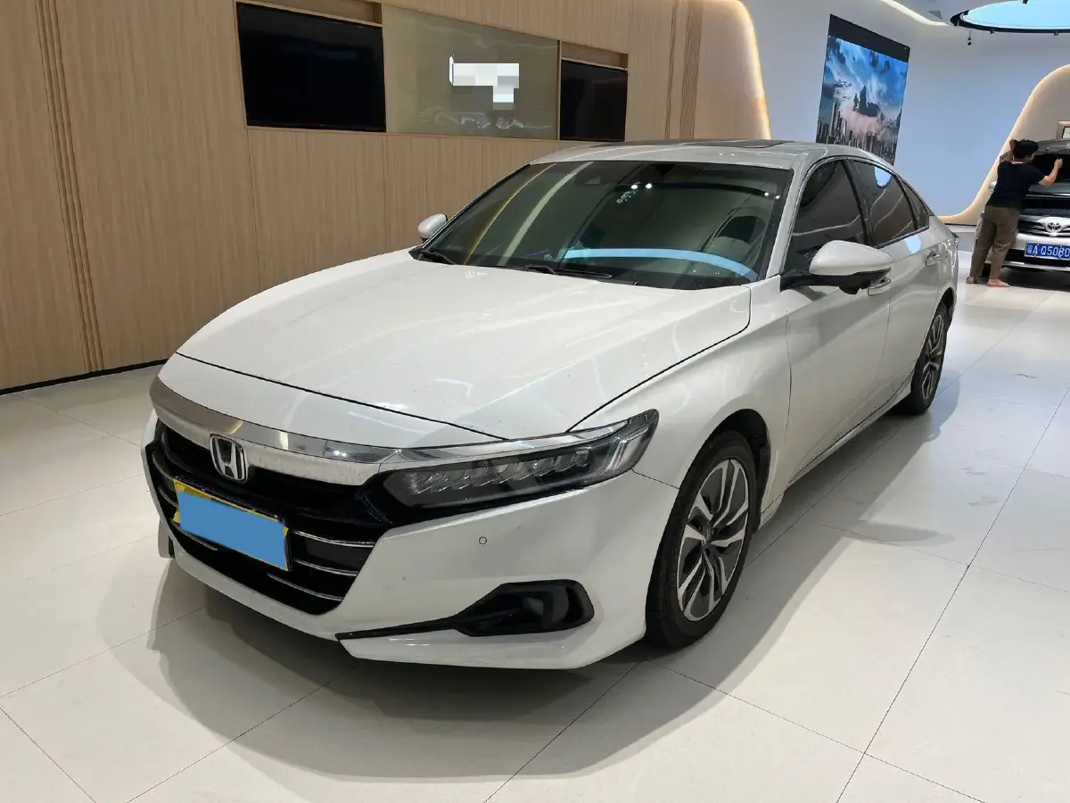 2022 Honda Accord 2.0L 146HP L4 E-CVT Hybrid