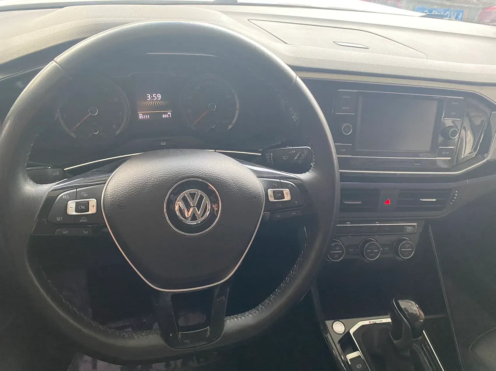 2019 VOLKSWAGEN TAYRON thumbnail 4