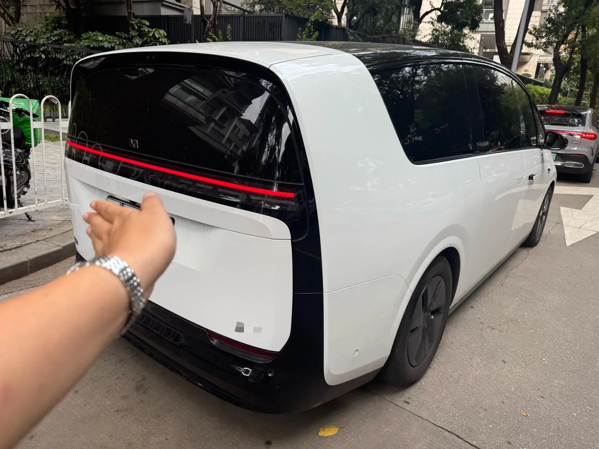 2024 LI MEGA thumbnail 2