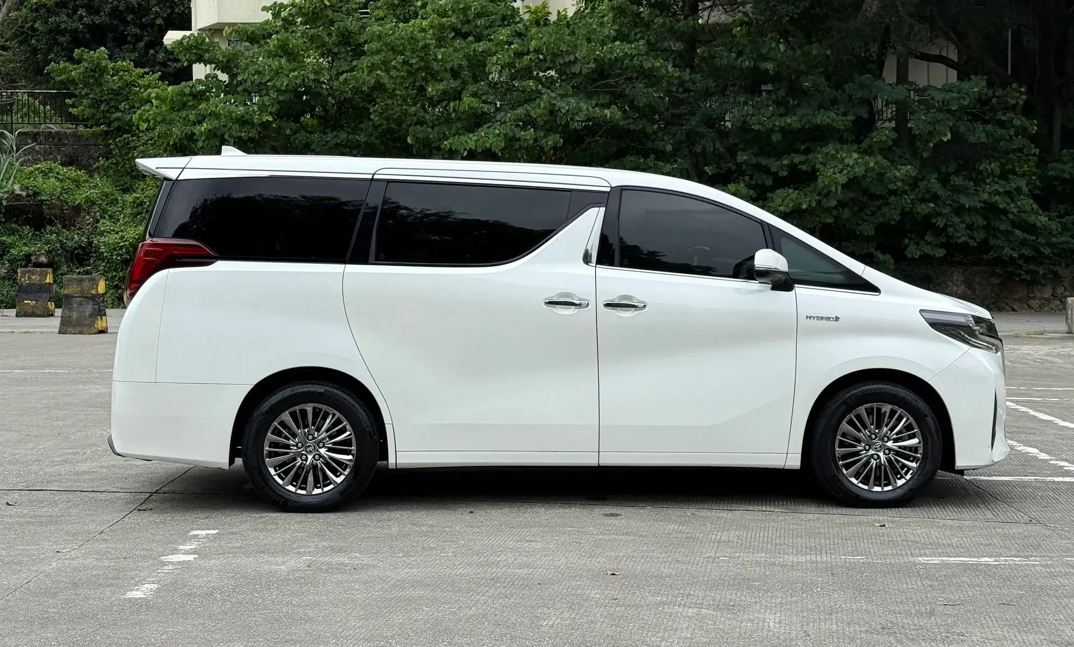 2021 TOYOTA ALPHARD thumbnail 2