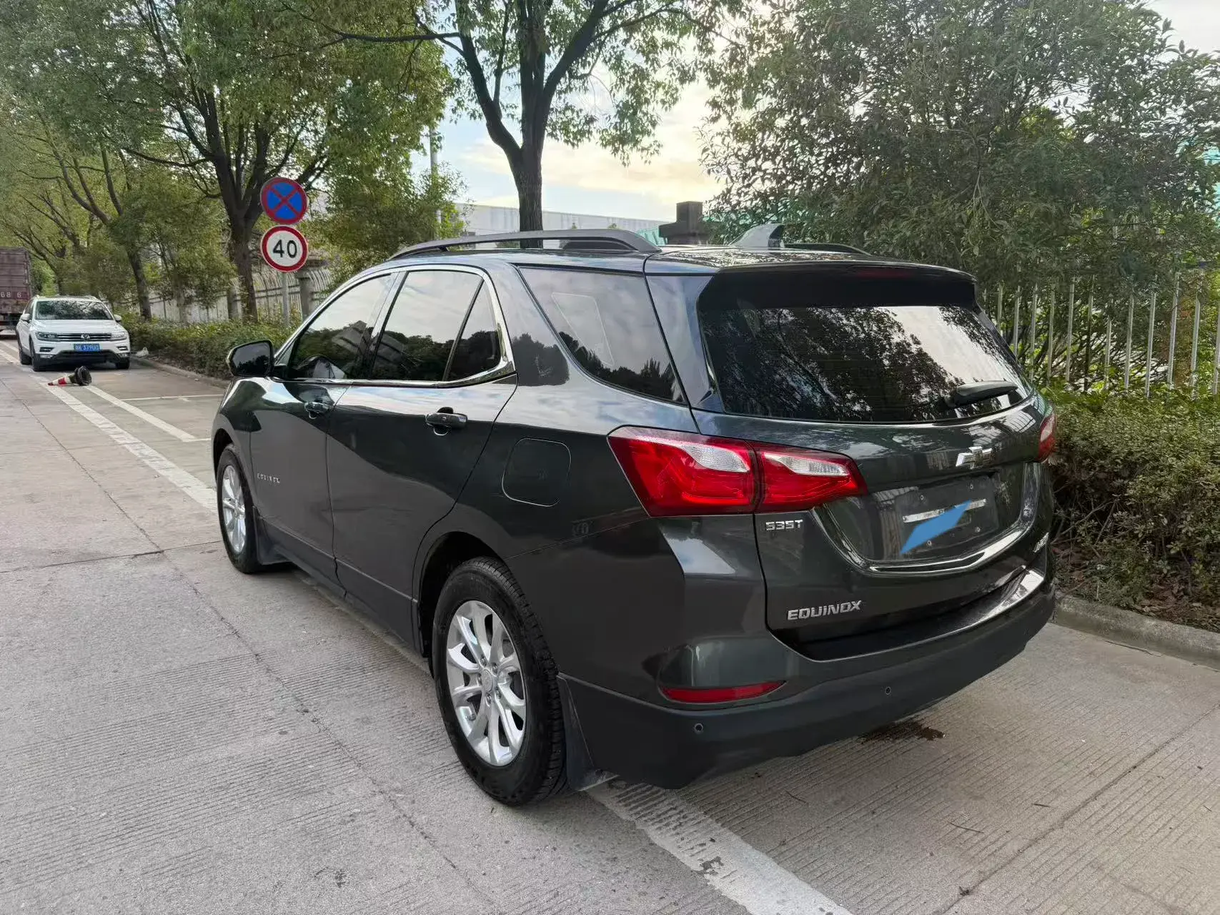 2018 CHEVROLET EQUINOX thumbnail 4