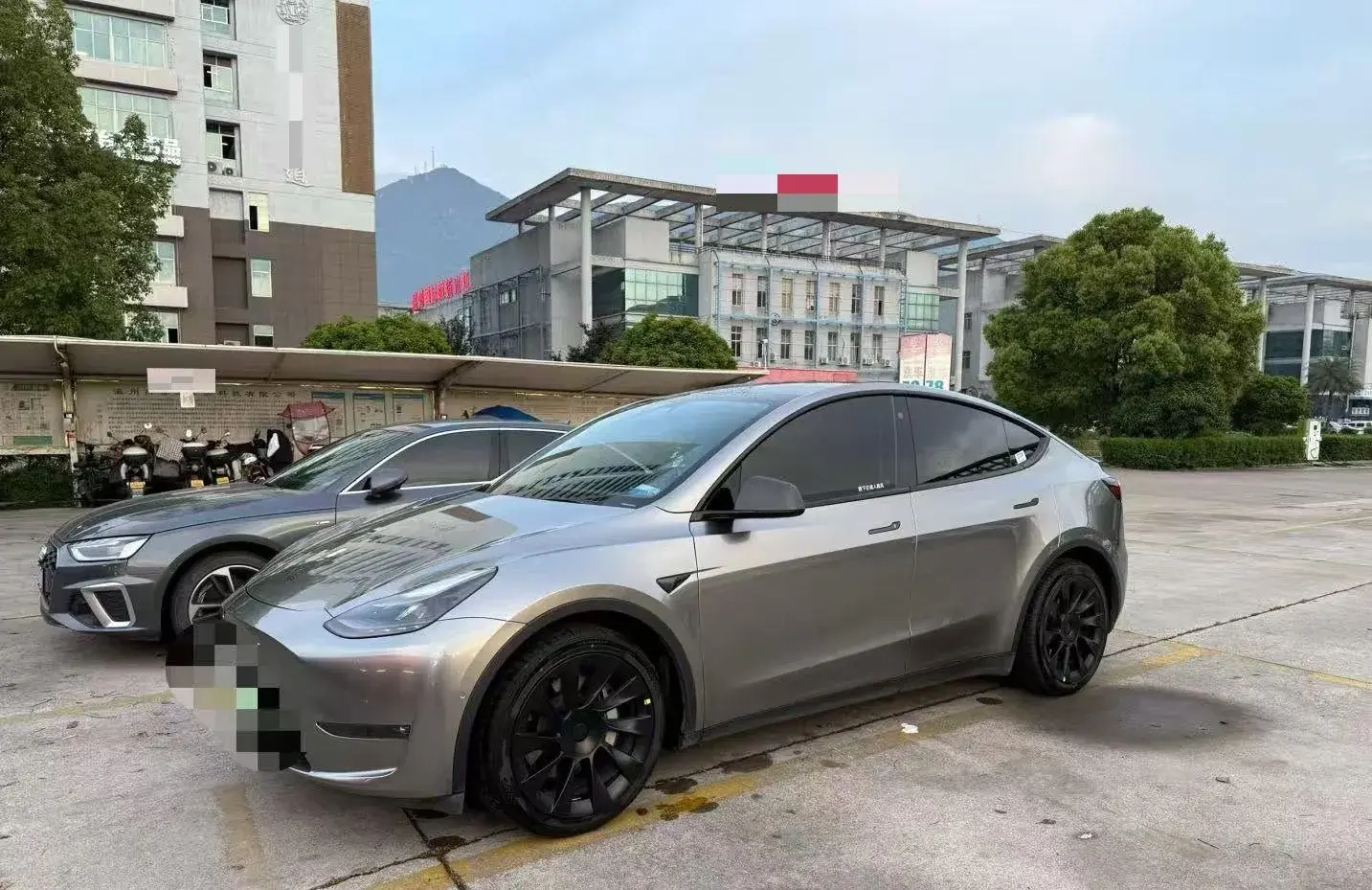 2021 TESLA MODEL view 1