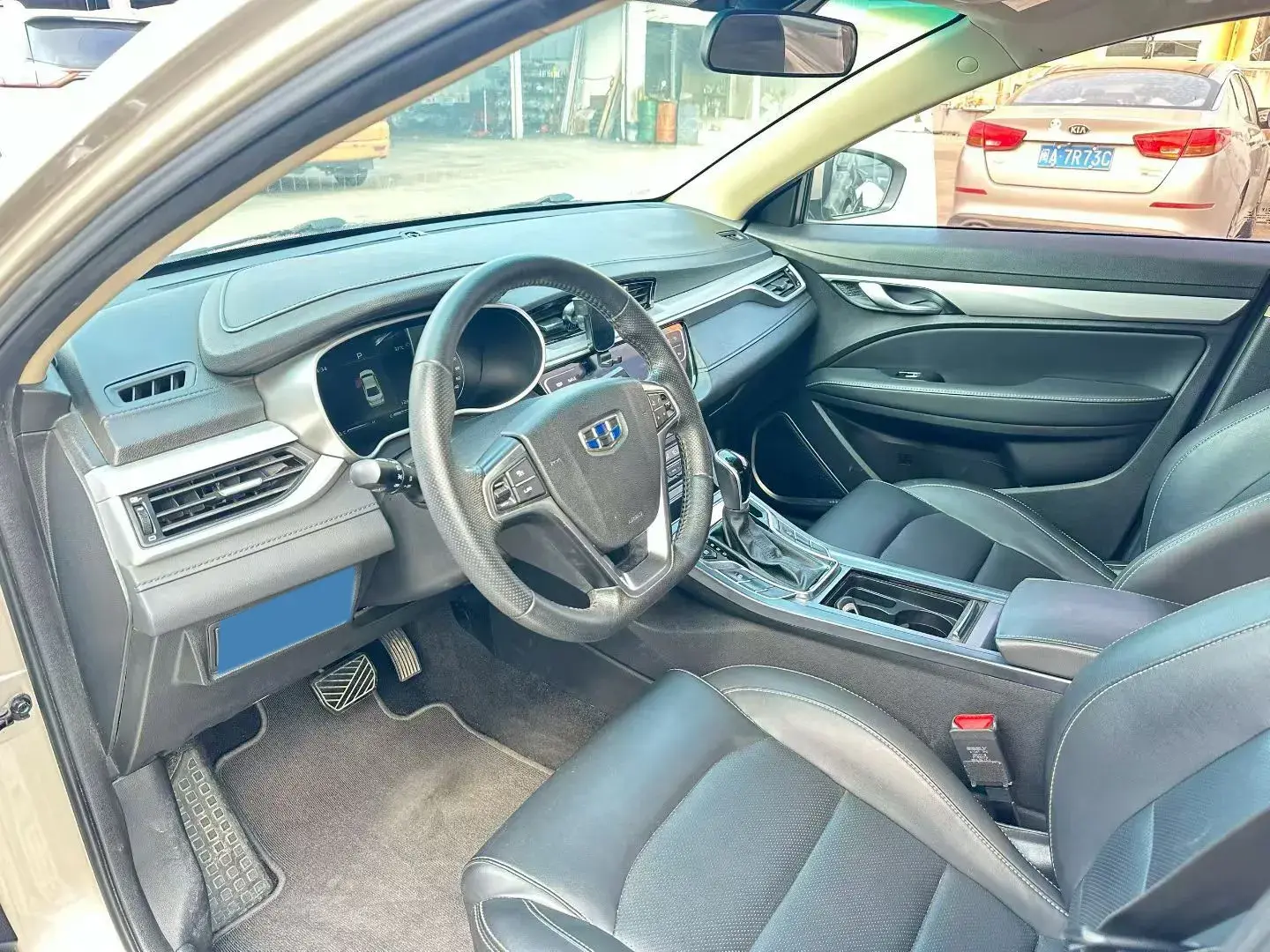 2018 GEELY EMGRAND thumbnail 4