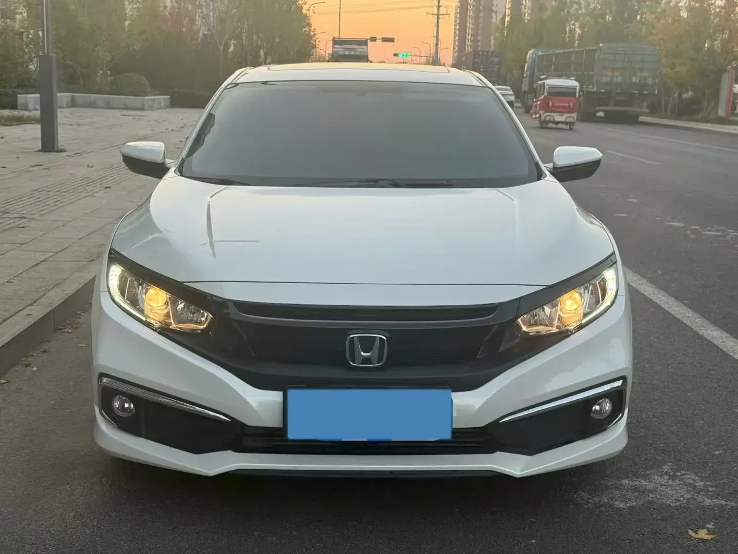 2019 HONDA CIVIC thumbnail 2