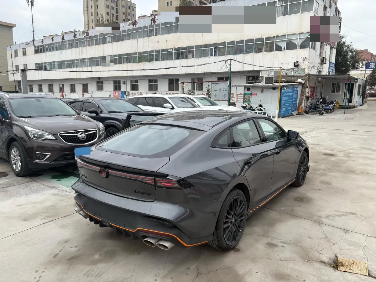 2025 ChangAn UNI-V 2.0T 245HP L4 8AT,autocango,china used car exporter,china ev exporter,chinese used car exporter,chinese used ev exporter