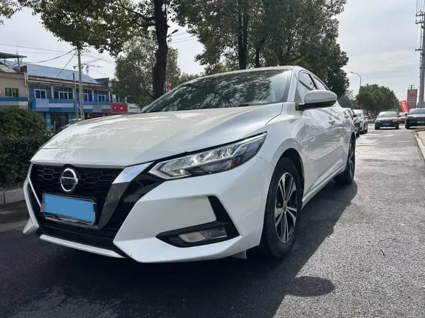 2021 NISSAN SYLPHY view 1
