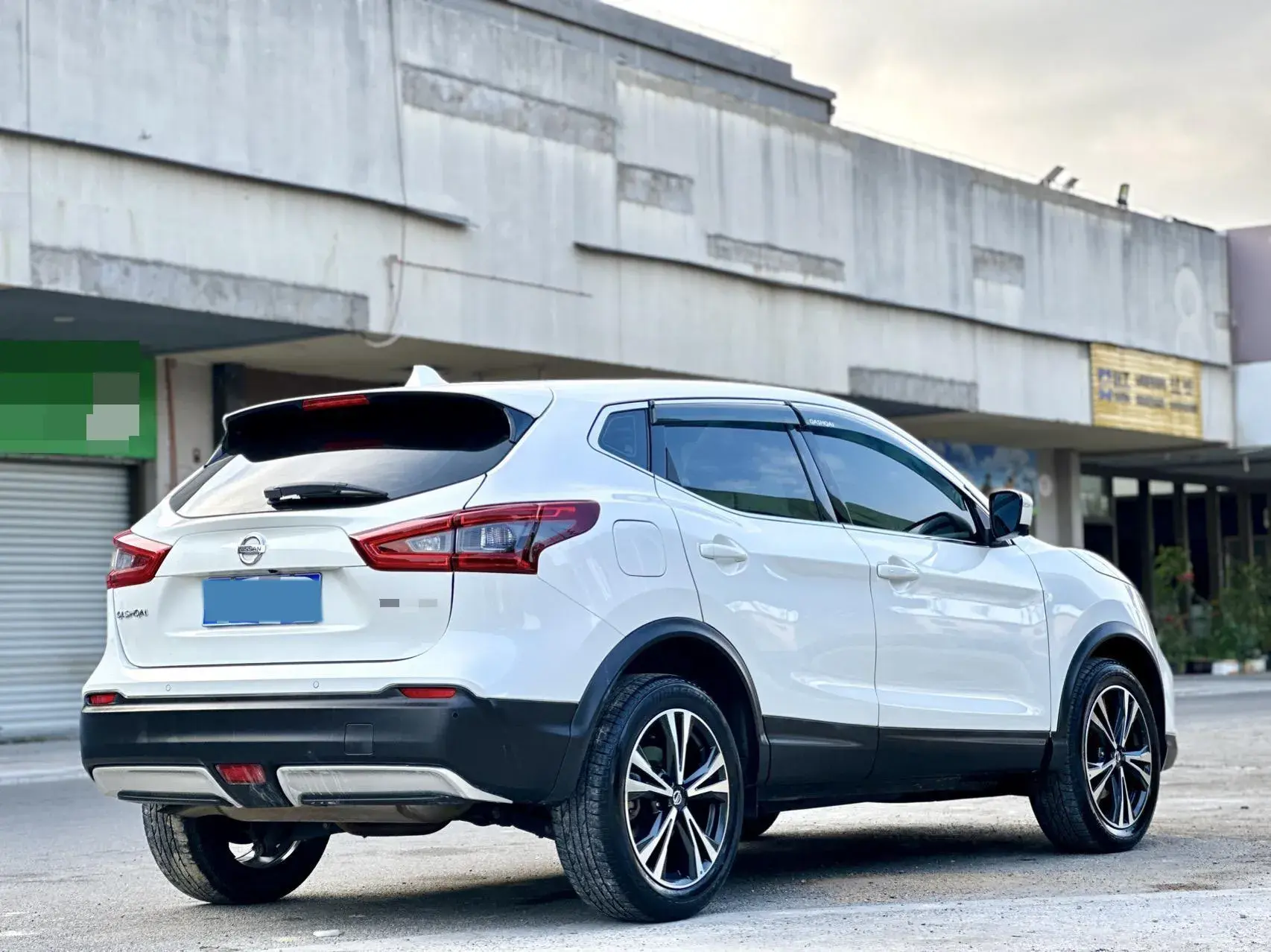 2021 NISSAN QASHQAI thumbnail 4