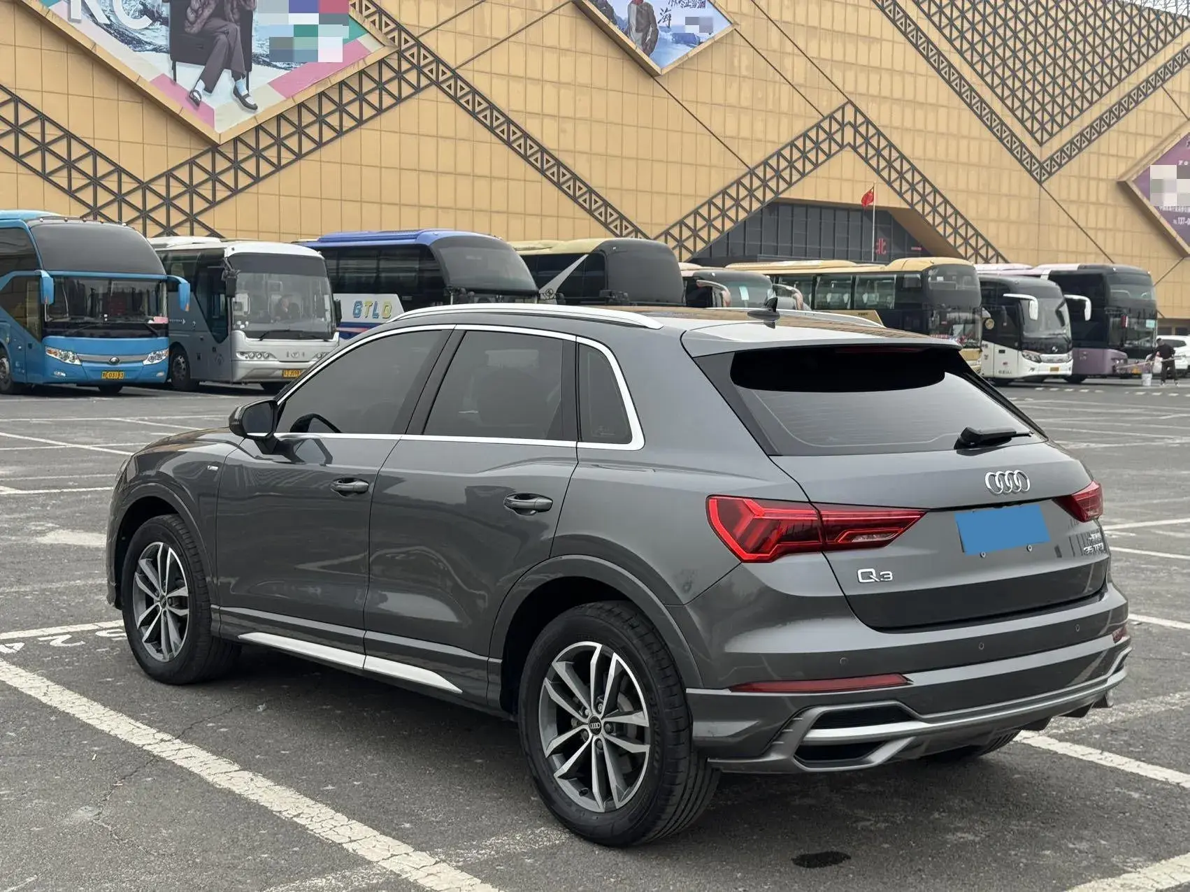 2021 AUDI Q3 thumbnail 3